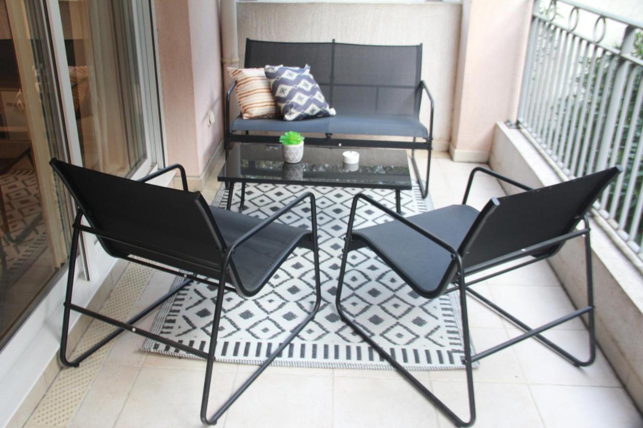 La Villa Ondine - Spacieux Appartement Sur Les Collines Nicoises - Piscine - 2 Parkings - Clim - Wifi Nice Eksteriør billede